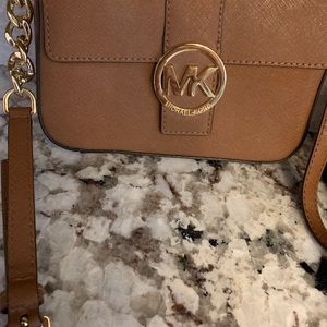 Michael Kors Crossbody Bag
